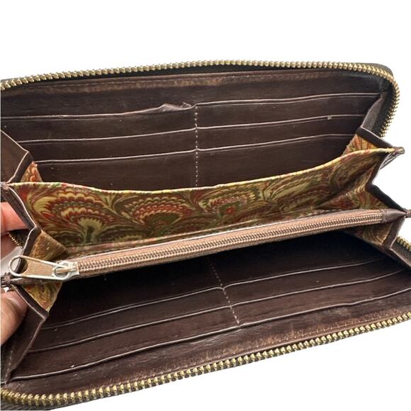 DOONEY & BOURKE Dark Brown Zip Around Wallet - Picture 4 of 9